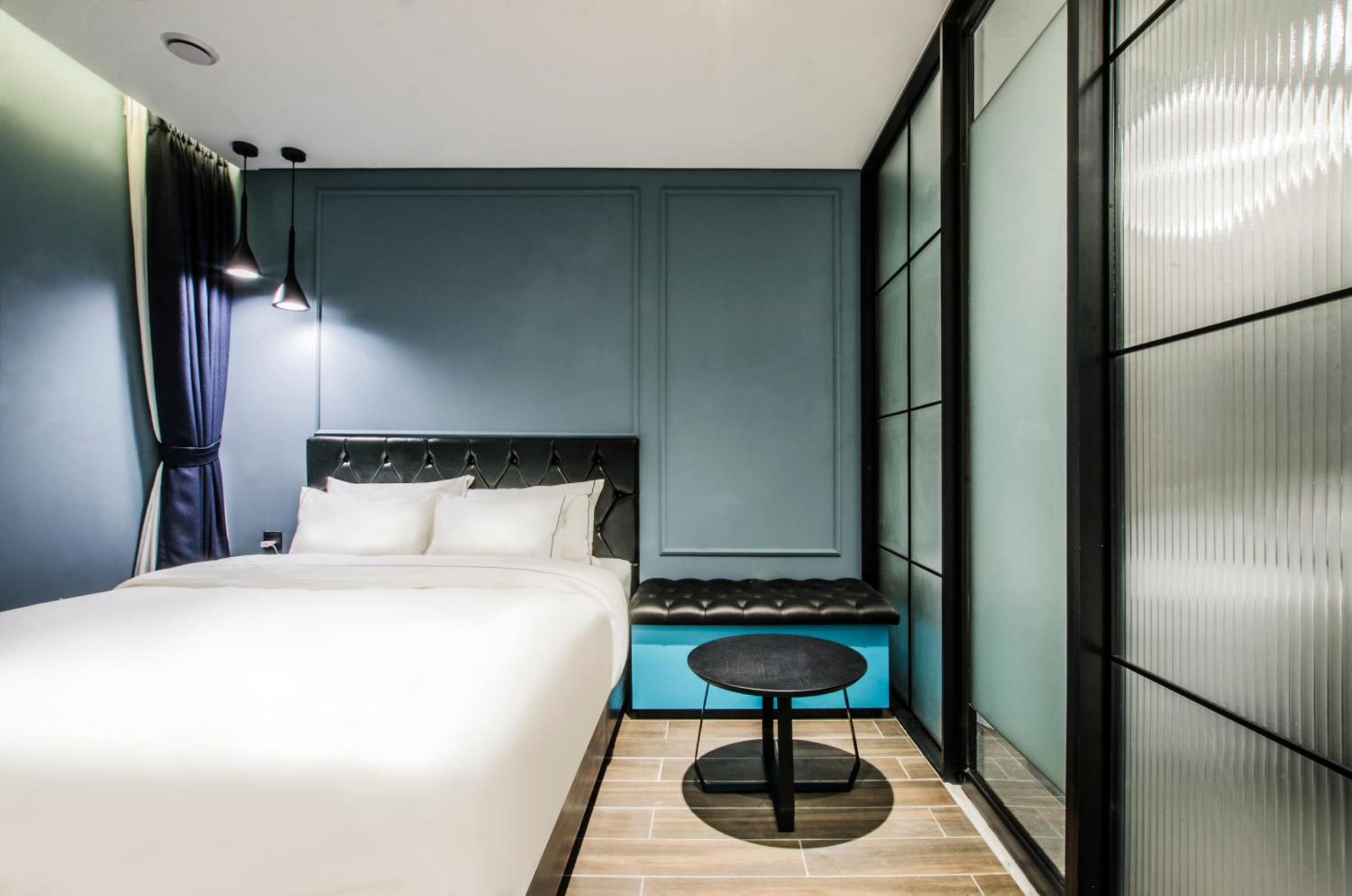 Hotel The Castle Jamsil#1 Сеул Екстер'єр фото